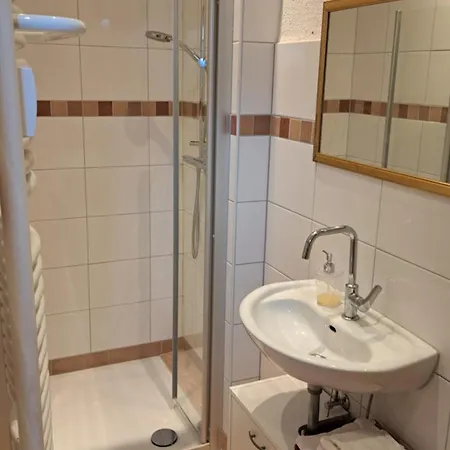 דירה Schoene In Private Gastgeber *